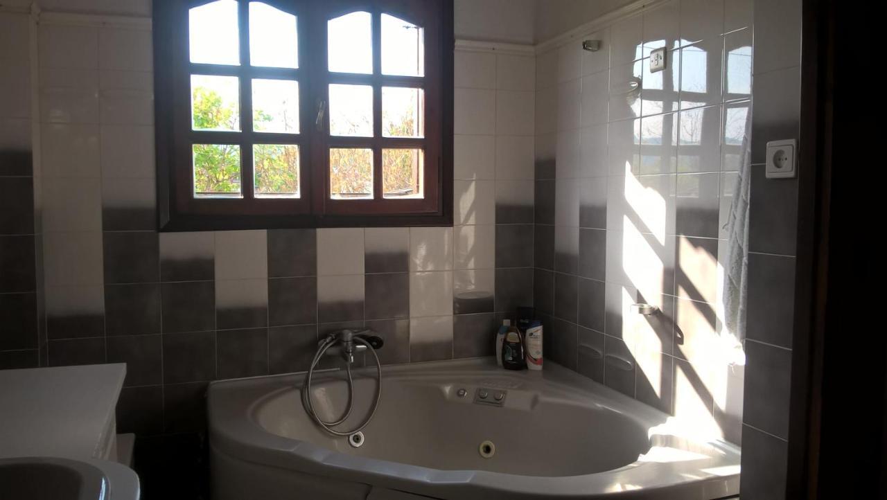 Cavo Paradiso Villa Asproválta Luaran gambar